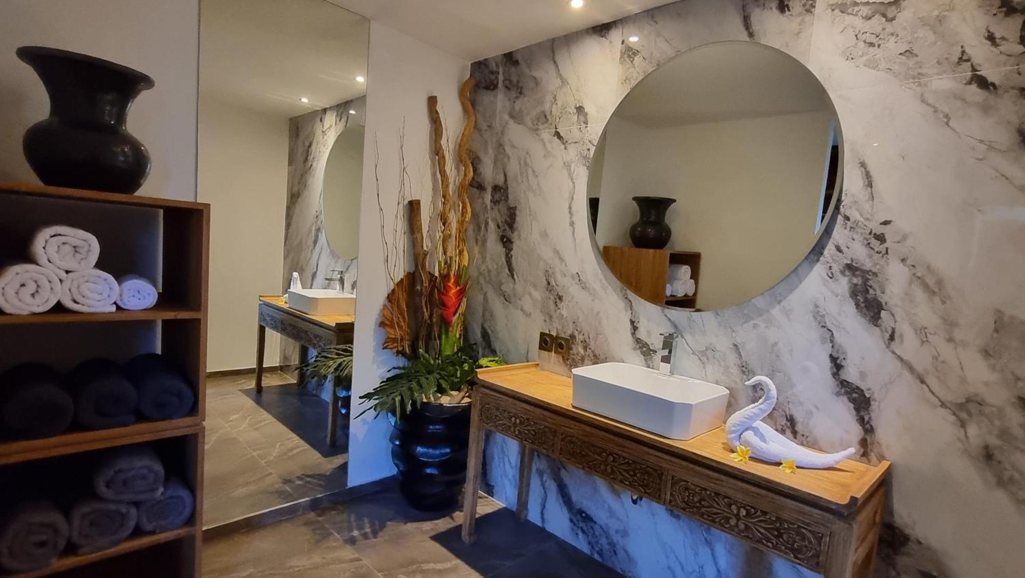 Villa Loba Seminyak  Luaran gambar